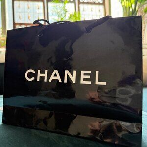 CHANEL Luxury Designer Retailer Shopping Bag
